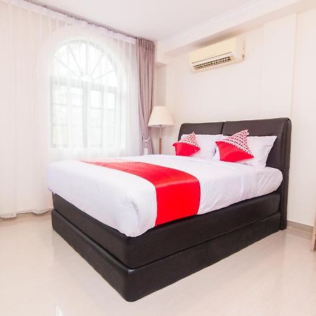 Vaccinated Staff - Oyo 1771 Zeke Hotel Batam 外观 照片